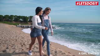 #LETSDOEIT - #Аполония Лапьедра - Сексуальные девушки без ума от своего нового дома