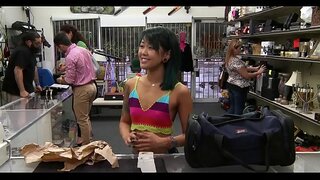 Нүцгэн dilettante болж байна shlong