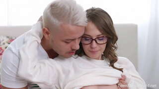 TeenMegaWorld-Шулуун Гэдсээр-Тэнгэр Элч Нар